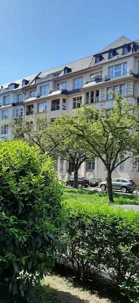 Von Privat: Wohnen im Grünen in Schöneberg: 3-Zimmer-Wohnung mit Balkon — photo 1